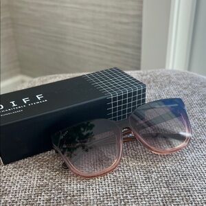 Diff Gia Sunglasses